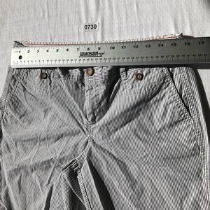 Dockers Women’s Casual Striped Shorts size 10, White & Blue